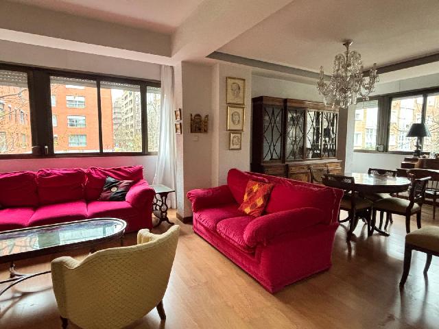 Imagen 4 Inmueble 298699 - Piso en alquiler en Madrid / Junto al Colegio del Pilar.