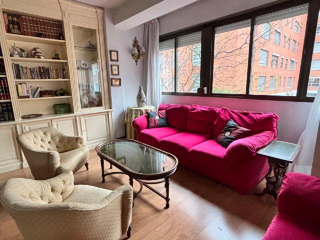 Imagen 3 Inmueble 298699 - Piso en alquiler en Madrid / Junto al Colegio del Pilar.