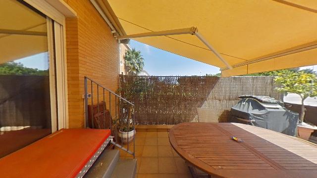 Imagen 9 Inmueble 261561 - Casa Adosada en venta en Cubelles / Casa adosada esquinera  2ª linea en la Mota   