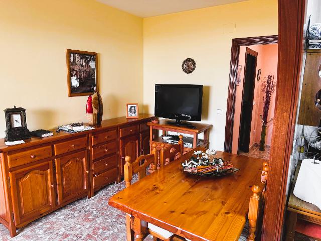 Imagen 8 Inmueble 285053 - Casa Adosada en venta en Cubelles / Centro, cerca de todos los servicios.