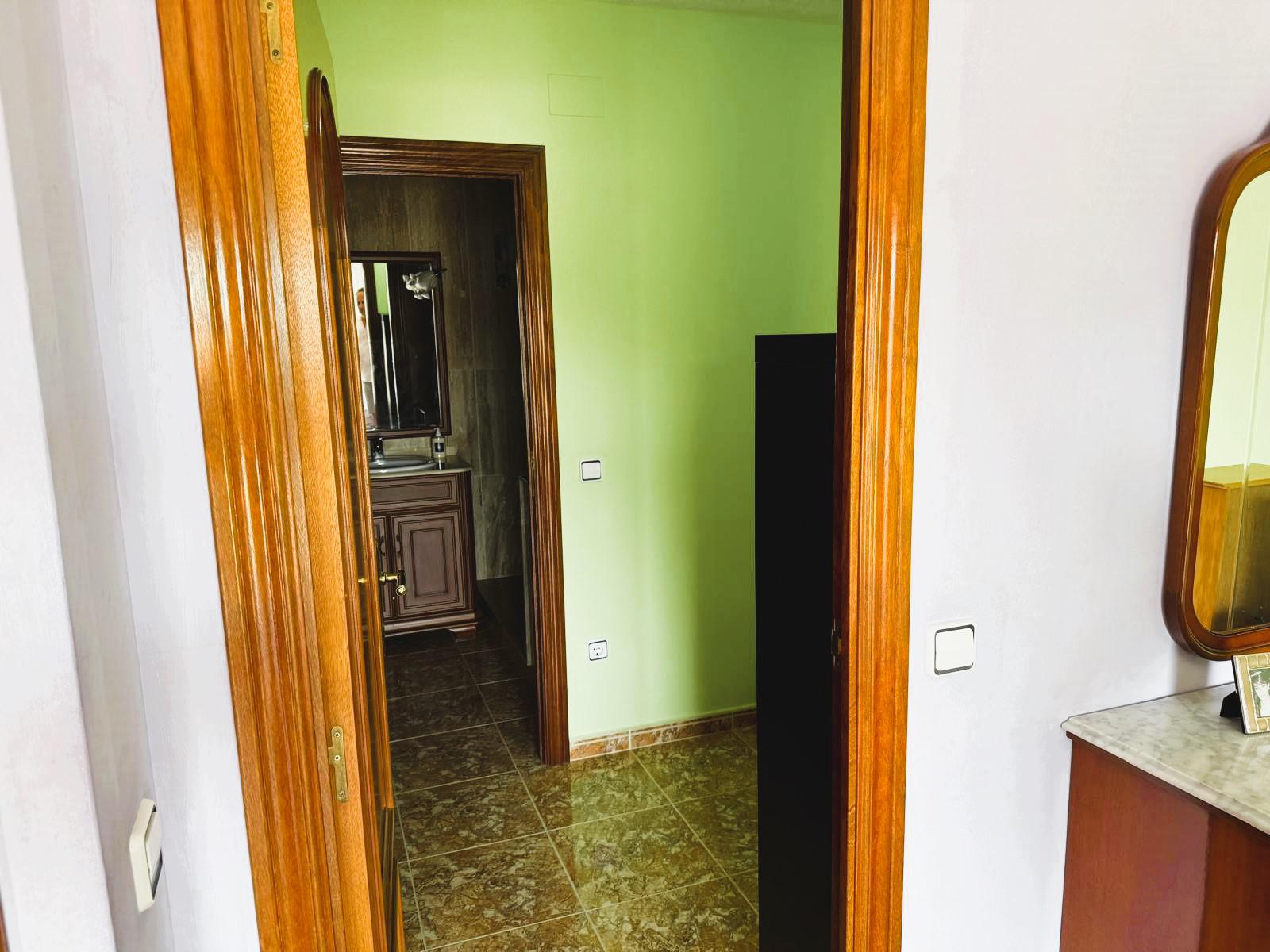 Imagen 20 Casa Adosada en venta en Cubelles / Centro, cerca de todos los servicios.
