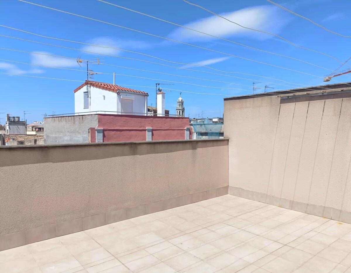 Imagen 25 Dúplex en venta en Vilanova I La Geltrú / Dúplex en La Geltrú , a cinco minutos de estación.