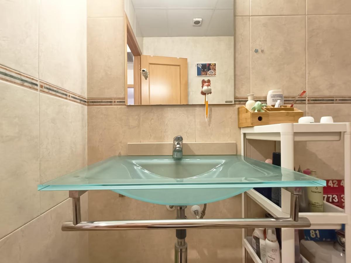 Imagen 21 Dúplex en venta en Vilanova I La Geltrú / Dúplex en La Geltrú , a cinco minutos de estación.