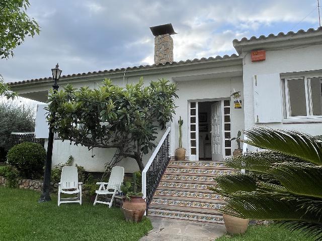 Imagen 2 Inmueble 293092 - Casa Aislada en venta en Vendrell (El) / Cerca de todos los servicios y playa 