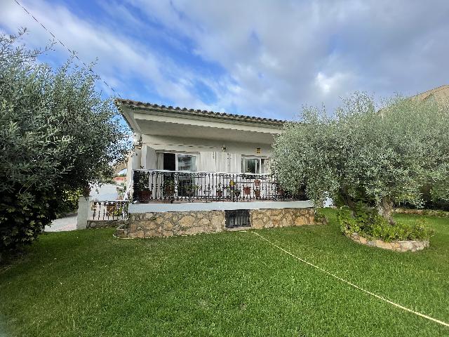 Imagen 4 Inmueble 293092 - Casa Aislada en venta en Vendrell (El) / Cerca de todos los servicios y playa 