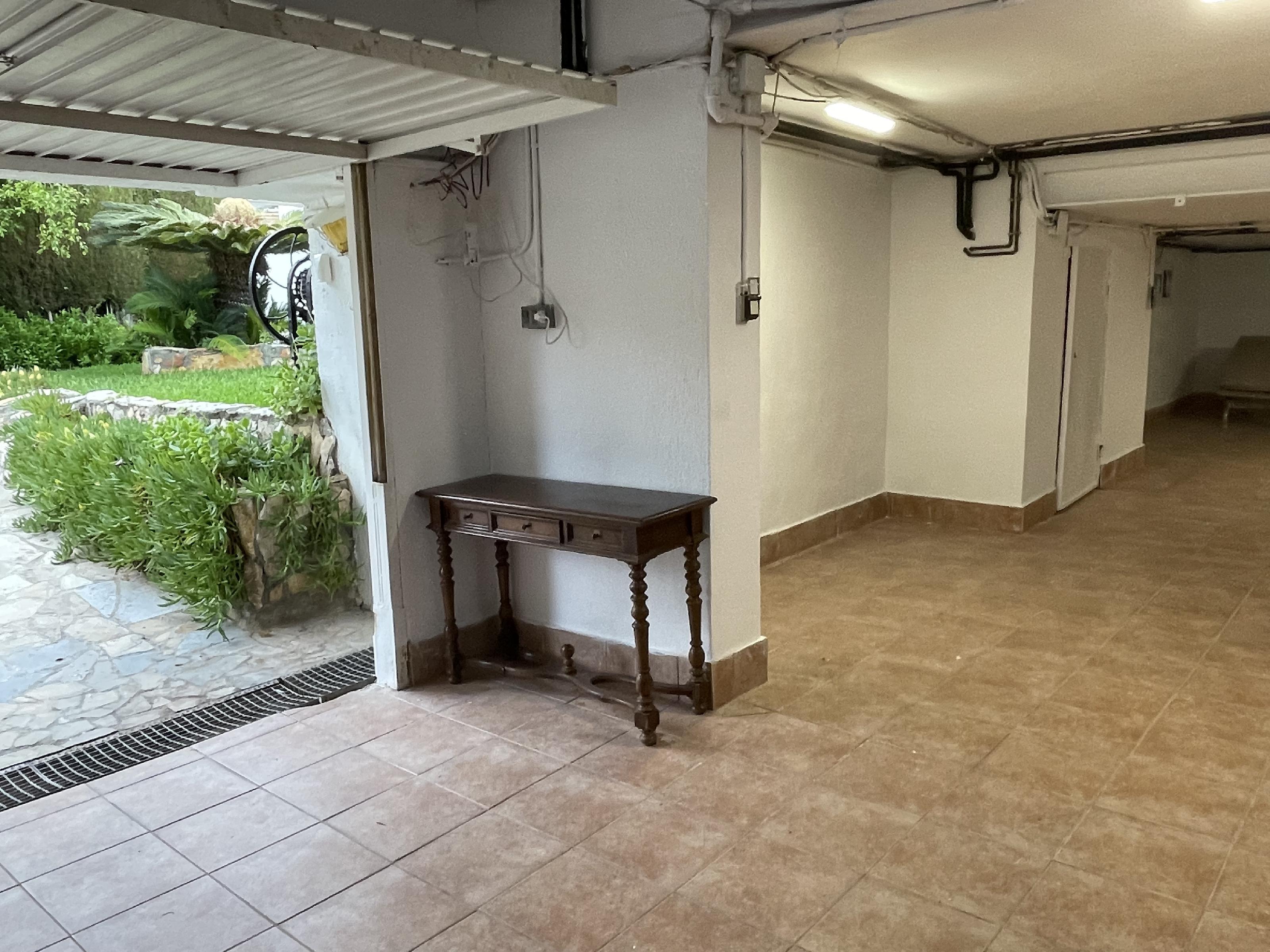 Imagen 18 Casa Aislada en venta en Vendrell El / Cerca de todos los servicios y playa 