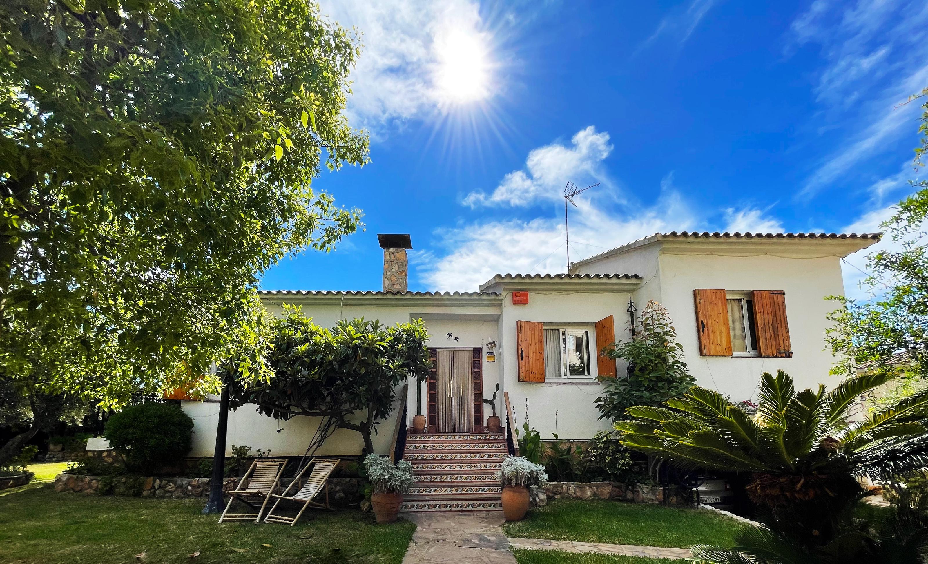 Imagen 4 Casa Aislada en venta en Vendrell El / Cerca de todos los servicios y playa 