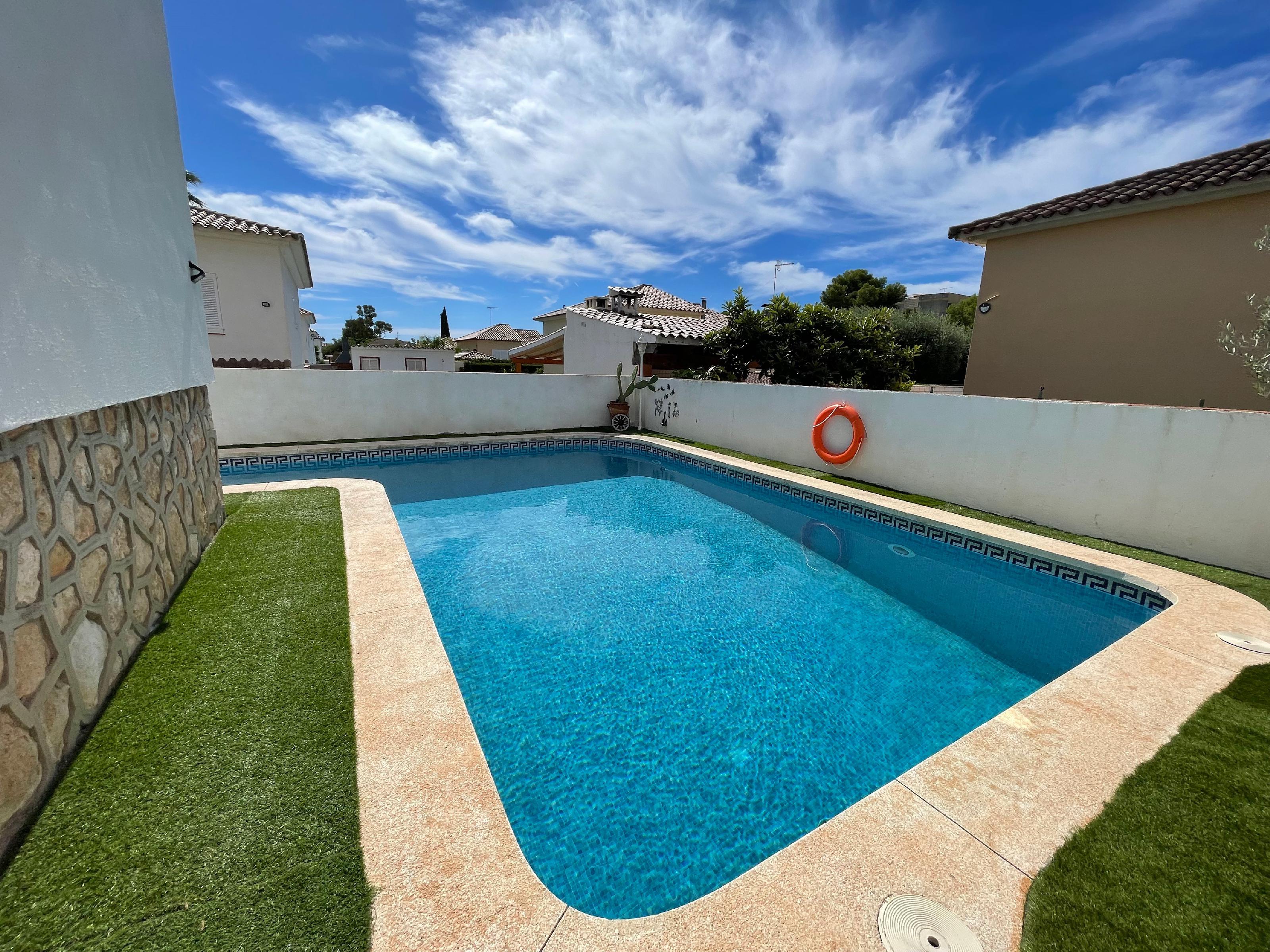 Imagen 25 Casa Aislada en venta en Vendrell El / Cerca de todos los servicios y playa 