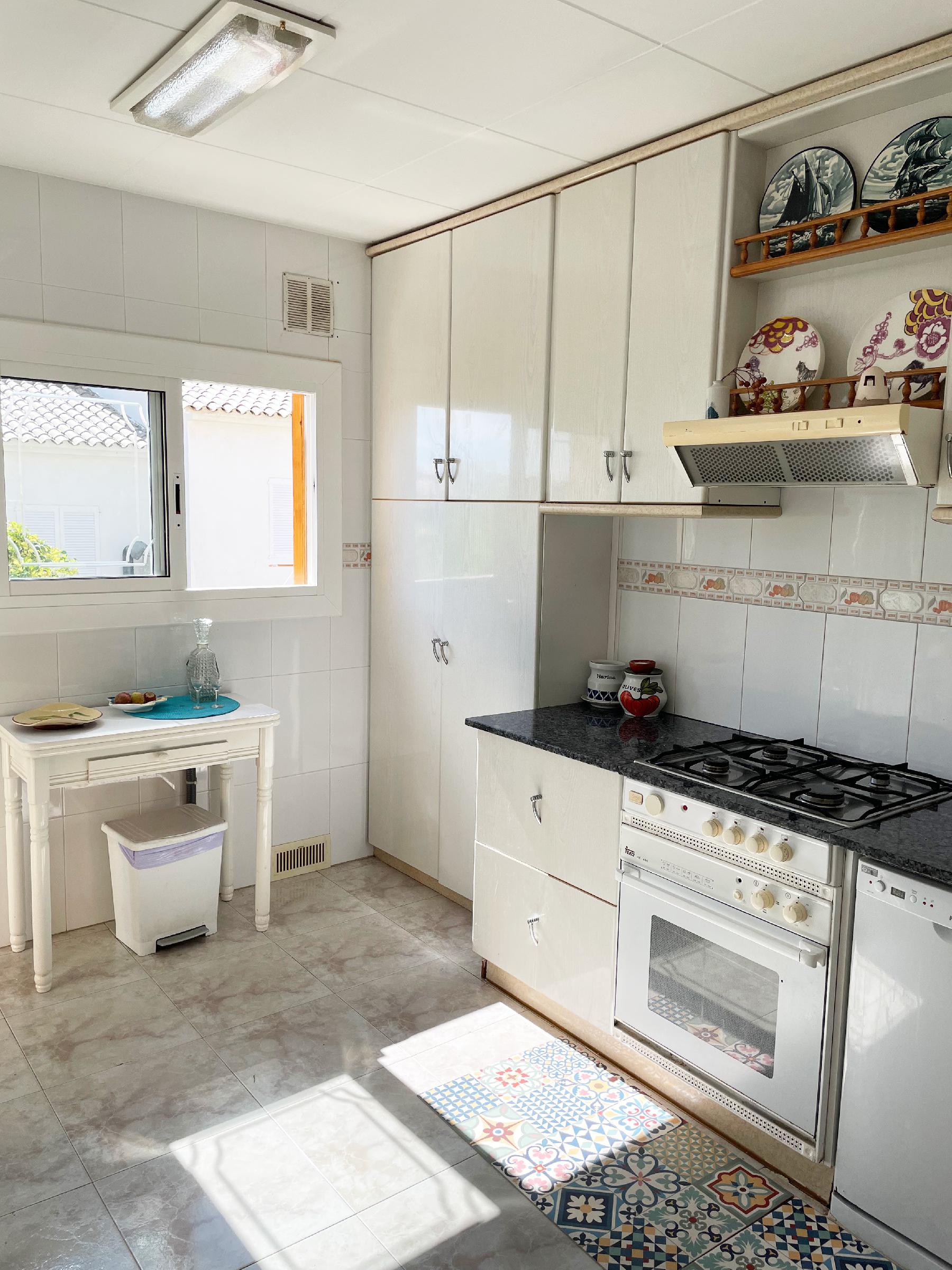 Imagen 13 Casa Aislada en venta en Vendrell El / Cerca de todos los servicios y playa 