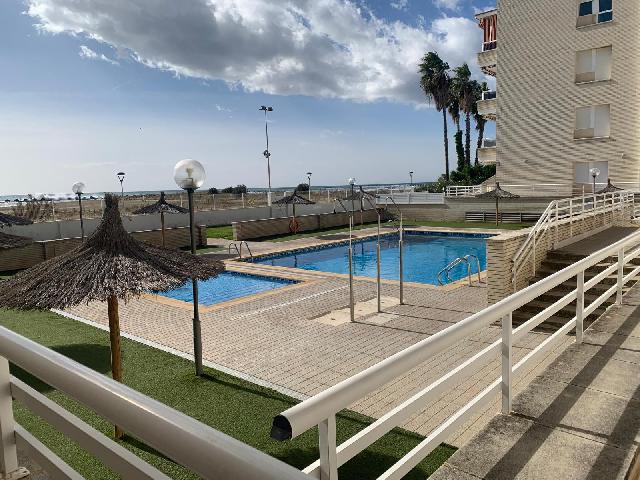 Imagen 2 Inmueble 297769 - Piso en venta en Cunit / Piso en 1ª linea de mar con excelentes vistas.