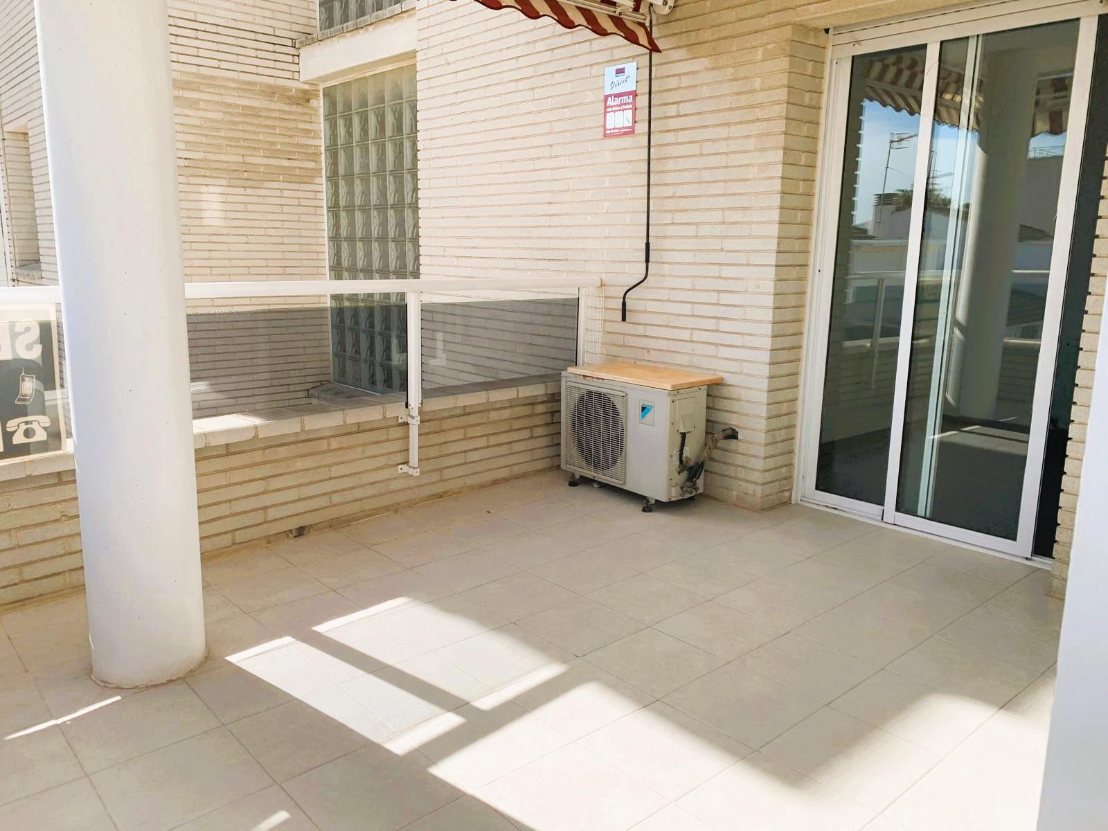 Imagen 3 Piso en venta en Cunit / Piso en 1ª linea de mar con excelentes vistas.