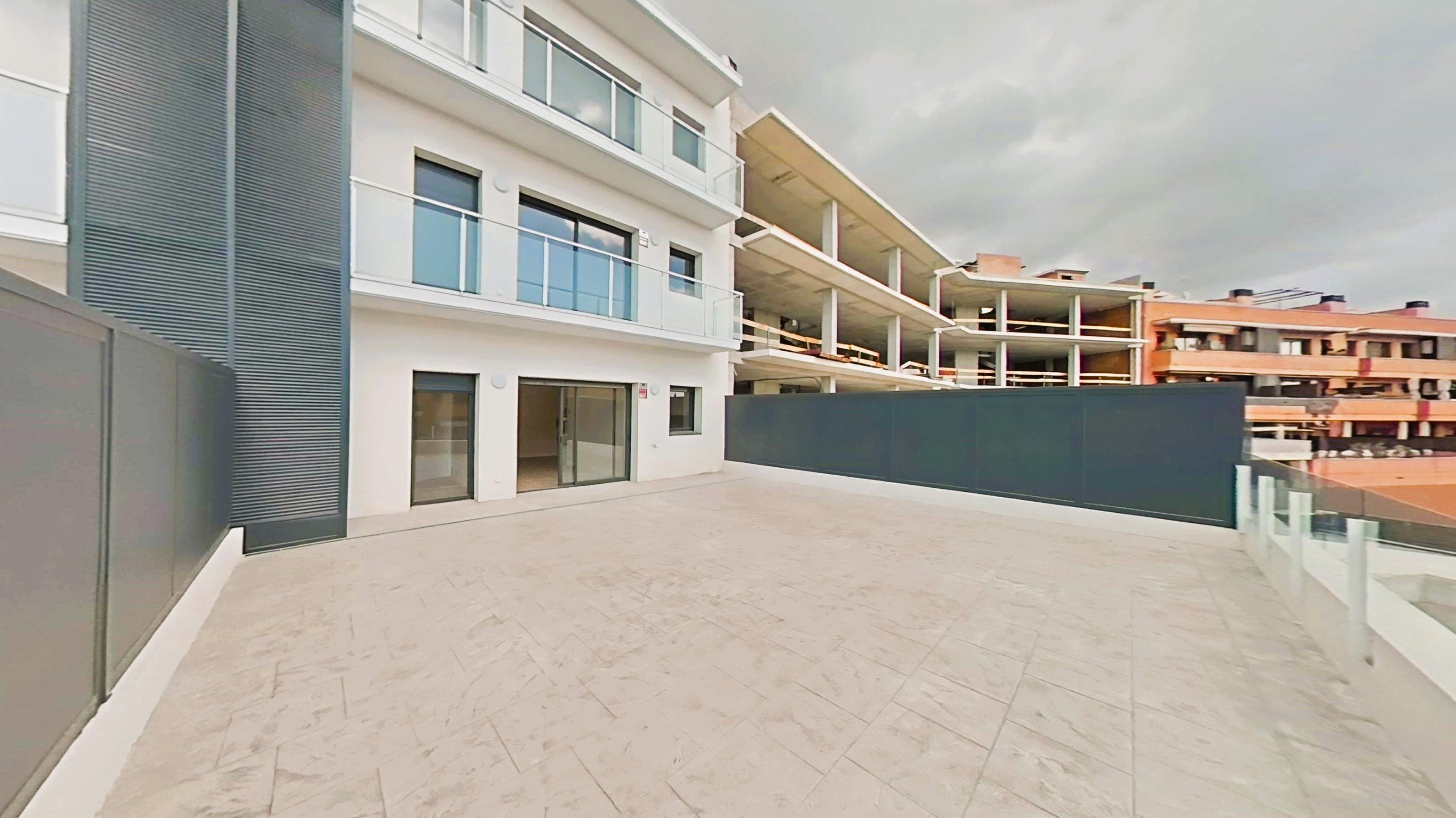 Imagen 3 Planta Baja en venta en Cubelles / Junto al centro y a escasos minutos de la playa.