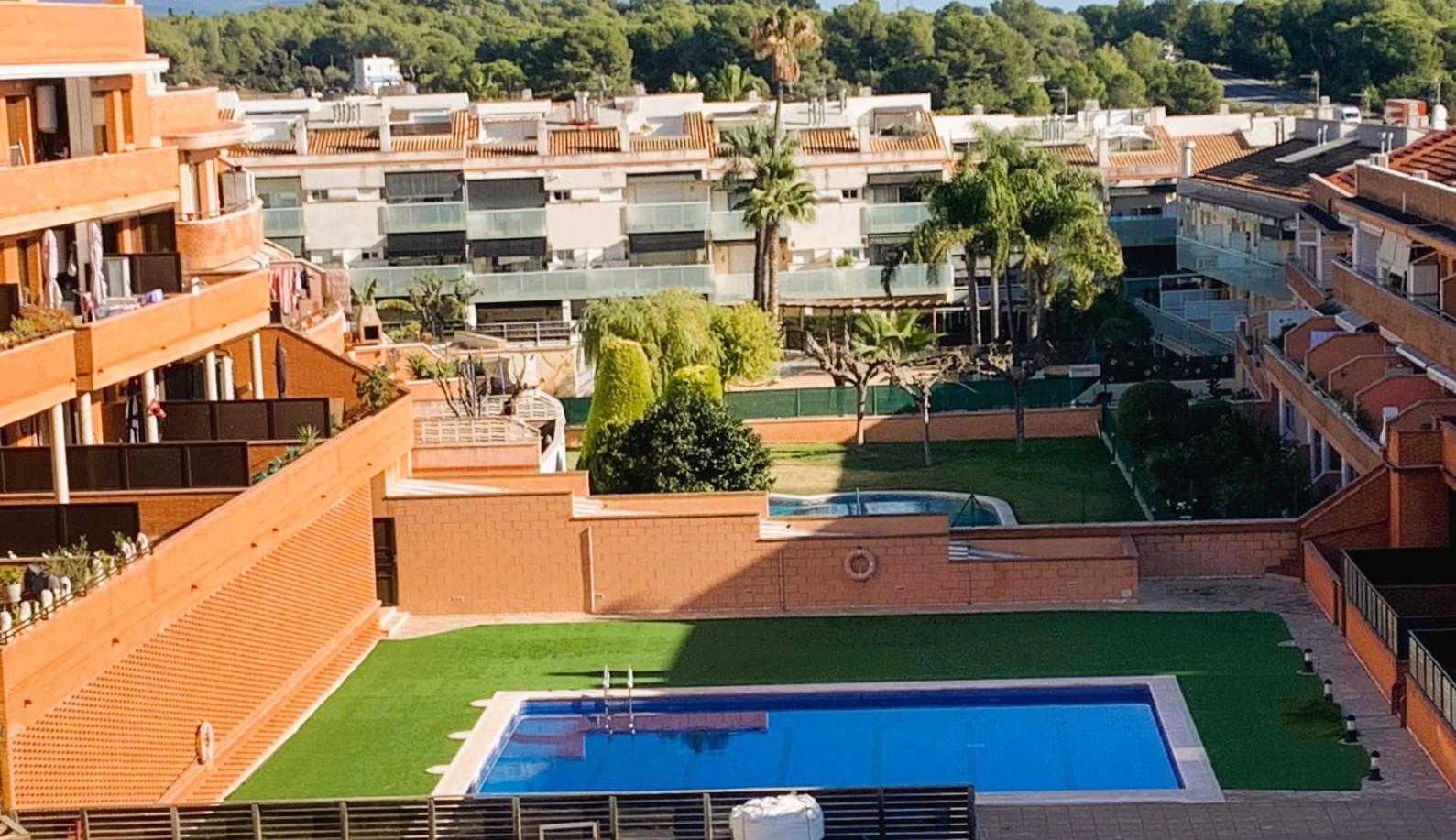 Imagen 2 Piso en venta en Cubelles / Junto al centro y a escasos minutos de la playa.