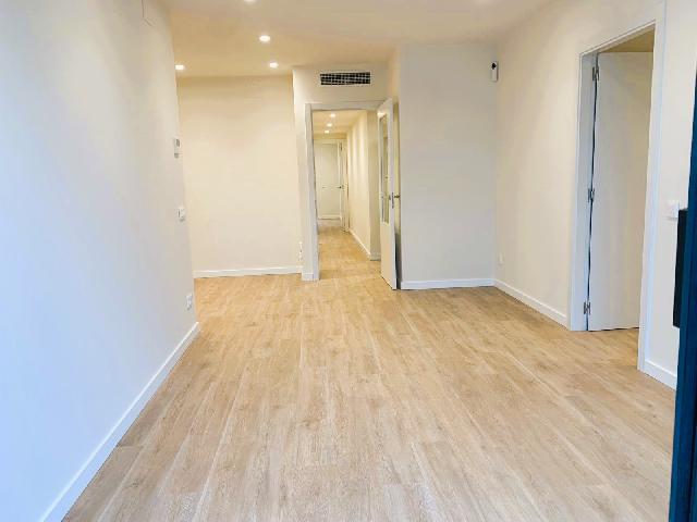 Imagen 3 Inmueble 298612 - Piso en venta en Cubelles / Junto al centro y a escasos minutos de la playa.