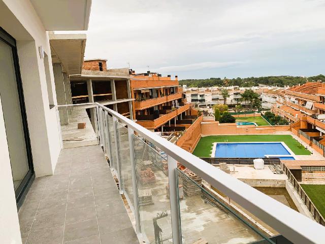 Imagen 5 Inmueble 298615 - Ático en venta en Cubelles / Junto al centro y a escasos minutos de la playa.