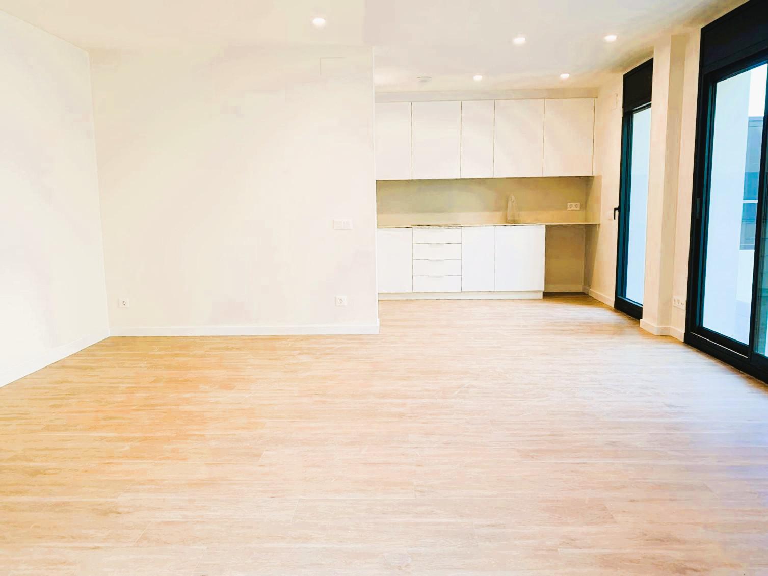 Imagen 3 Planta Baja en venta en Cubelles / Junto al centro y a escasos minutos de la playa.