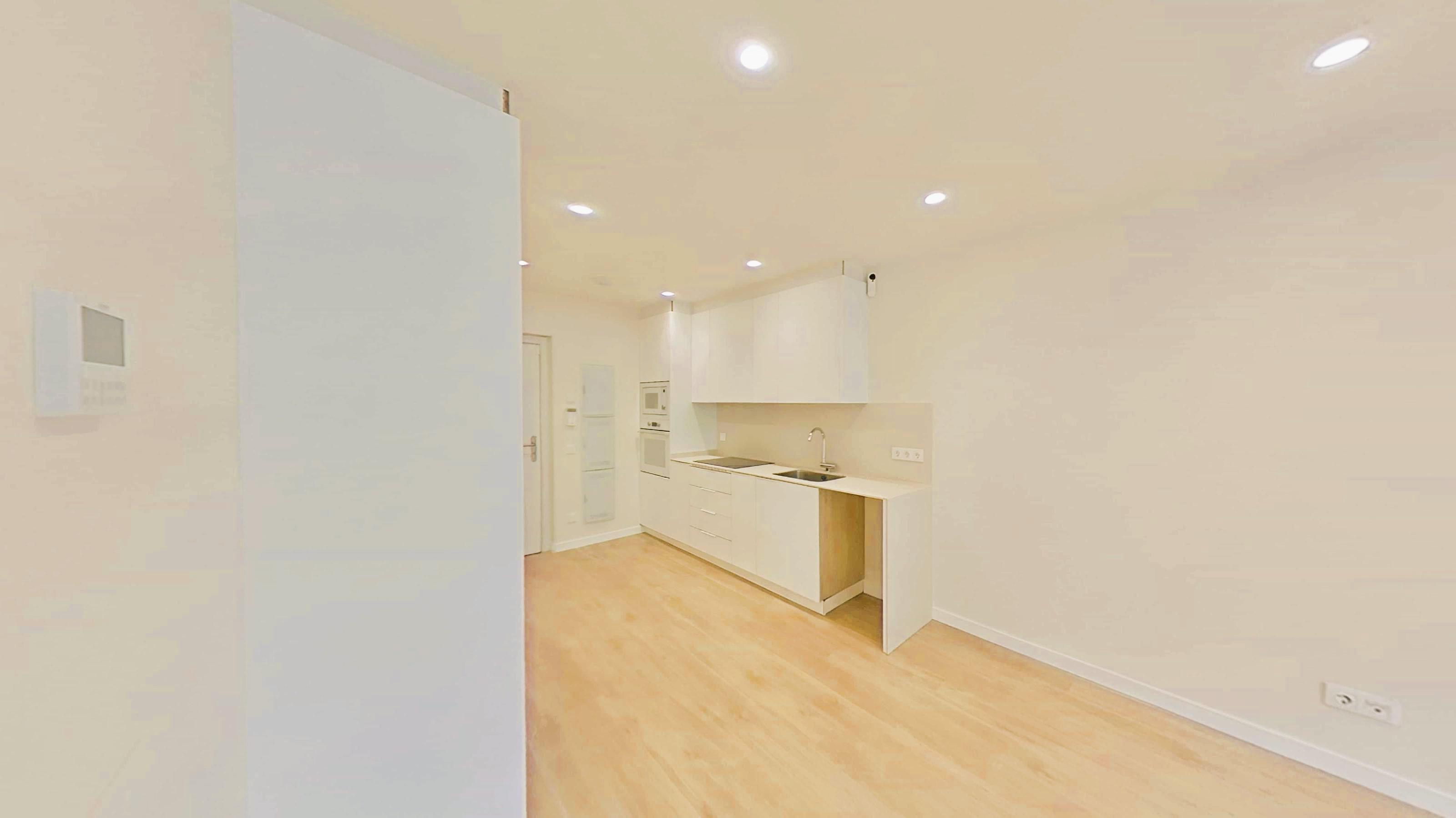 Imagen 5 Planta Baja en venta en Cubelles / Junto al centro y a escasos minutos de la playa.