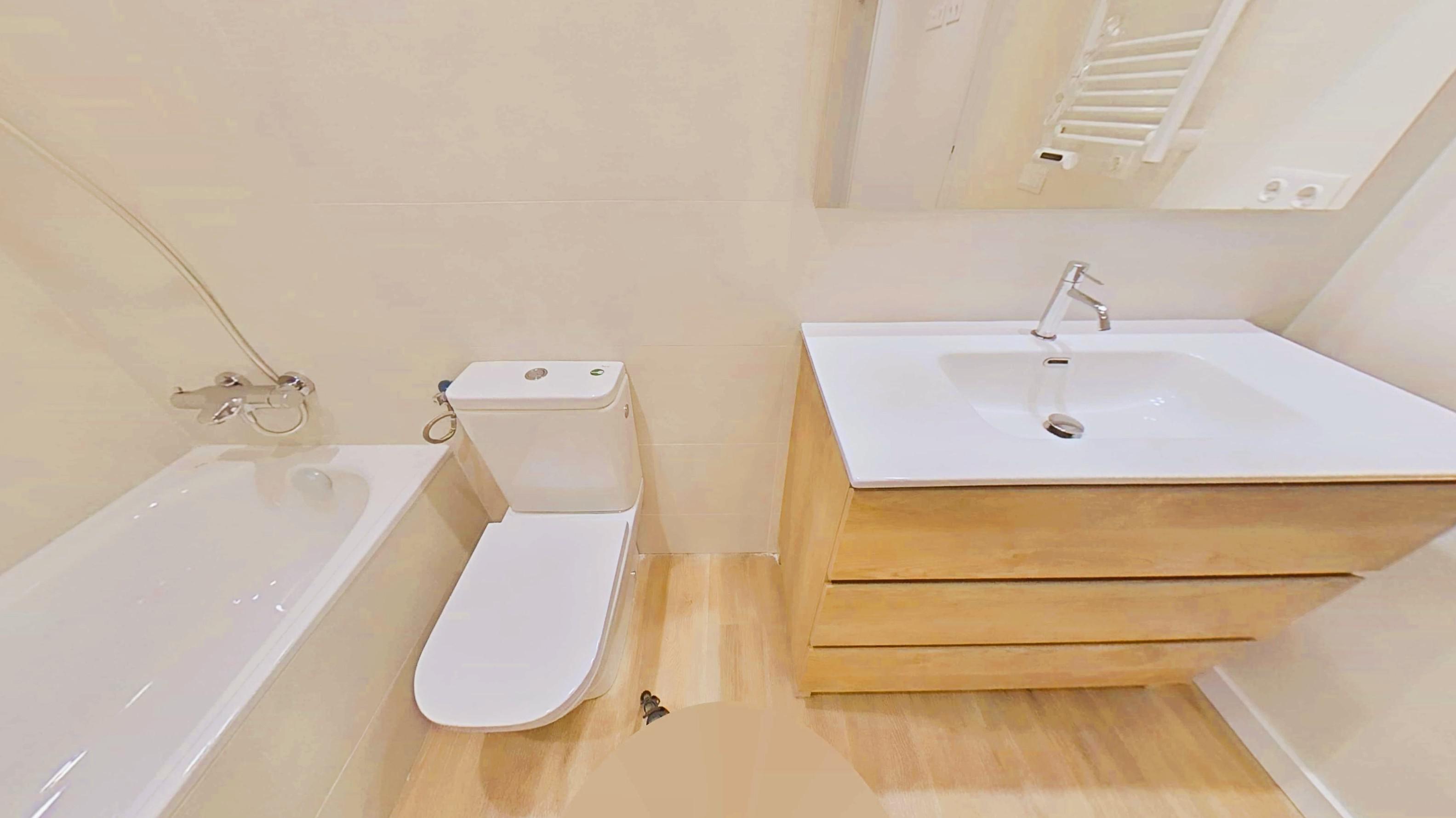 Imagen 17 Planta Baja en venta en Cubelles / Junto al centro y a escasos minutos de la playa.