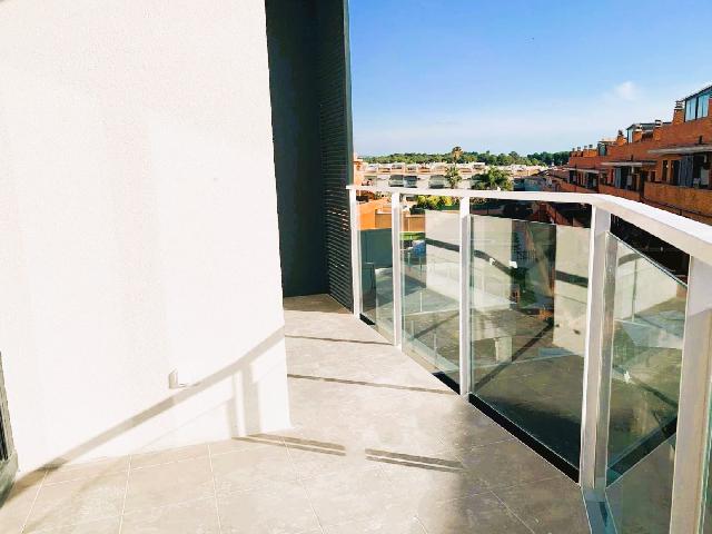 Imagen 7 Inmueble 298619 - Piso en venta en Cubelles / Junto al centro y a escasos minutos de la playa.