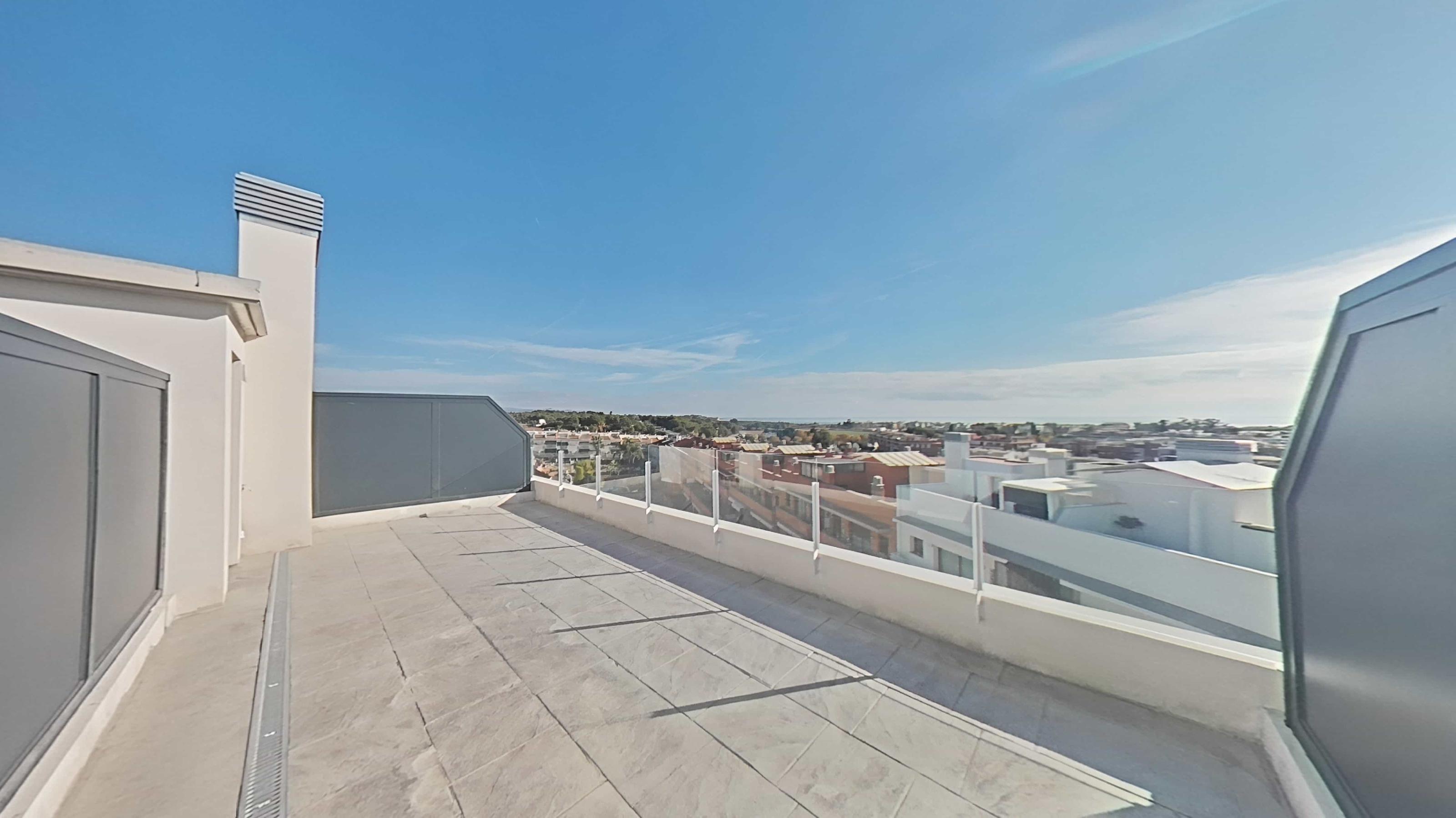 Imagen 1 Ático en venta en Cubelles / Junto al centro y a escasos minutos de la playa.