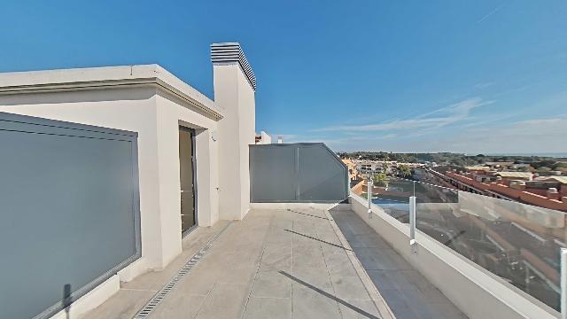 Imagen 2 Inmueble 298624 - Ático en venta en Cubelles / Junto al centro y a escasos minutos de la playa.