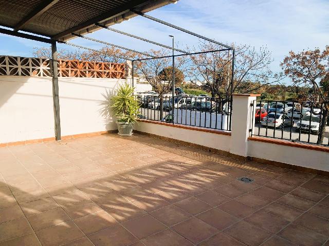 Imagen 1 Inmueble 300104 - Casa en venta en Sant Pere De Ribes / Junto casas del mar.