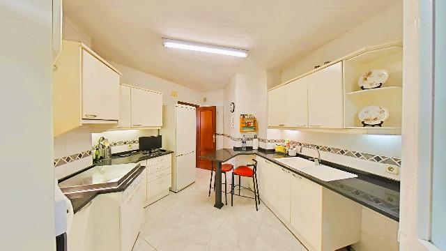 Imagen 8 Inmueble 300610 - Piso en venta en Vilanova I La Geltrú / Zona Fábrica Nova, junto al centro.