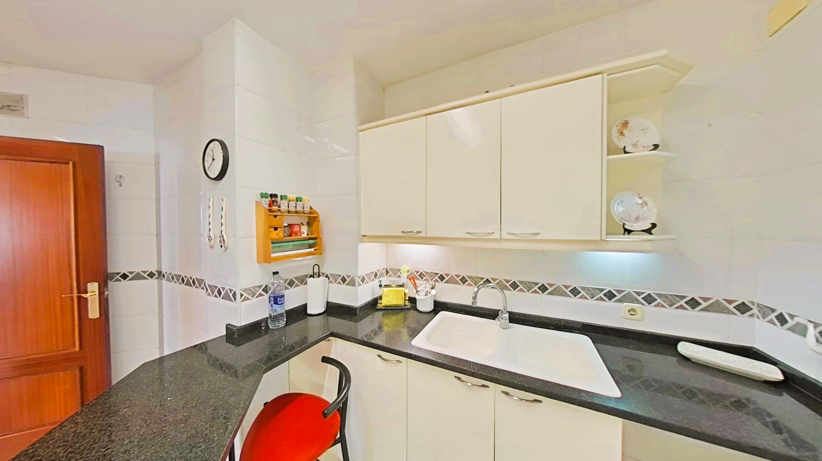 Imagen 11 Piso en venta en Vilanova I La Geltrú / Zona Fábrica Nova, junto al centro.