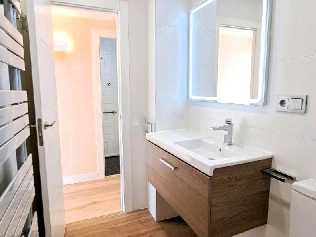 Imagen 11 Inmueble 300660 - Apto. Playa en venta en Vilanova I La Geltrú / Primera línea de mar en Rambla de la Pau