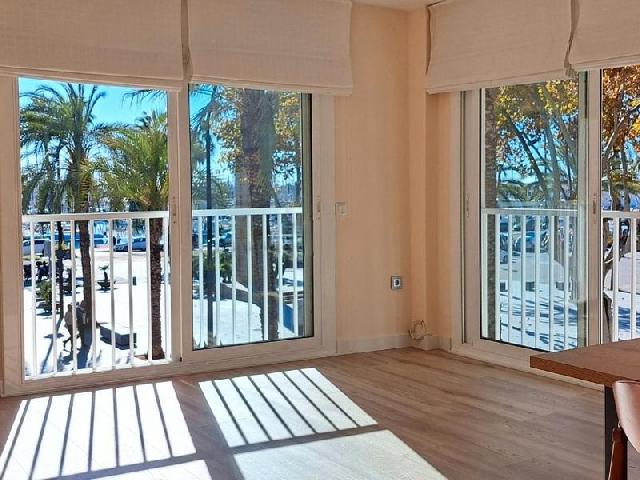 Imagen 2 Inmueble 300660 - Apto. Playa en venta en Vilanova I La Geltrú / Primera línea de mar en Rambla de la Pau