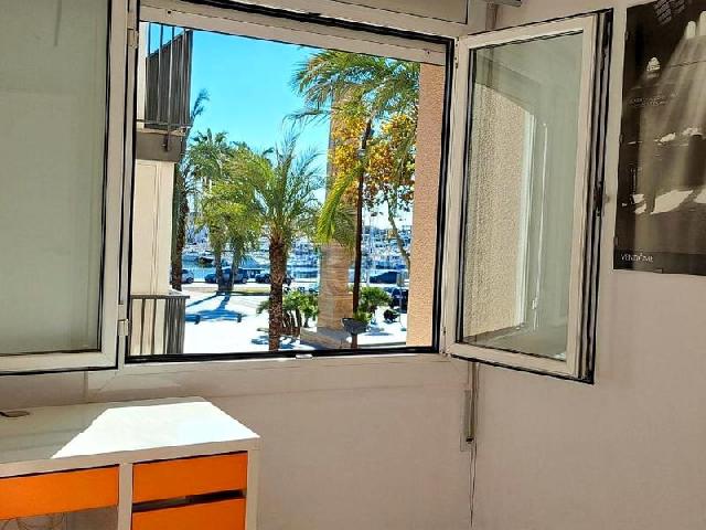 Imagen 21 Inmueble 300660 - Apto. Playa en venta en Vilanova I La Geltrú / Primera línea de mar en Rambla de la Pau