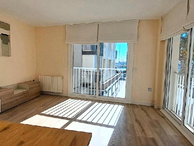 Imagen 5 Inmueble 300660 - Apto. Playa en venta en Vilanova I La Geltrú / Primera línea de mar en Rambla de la Pau