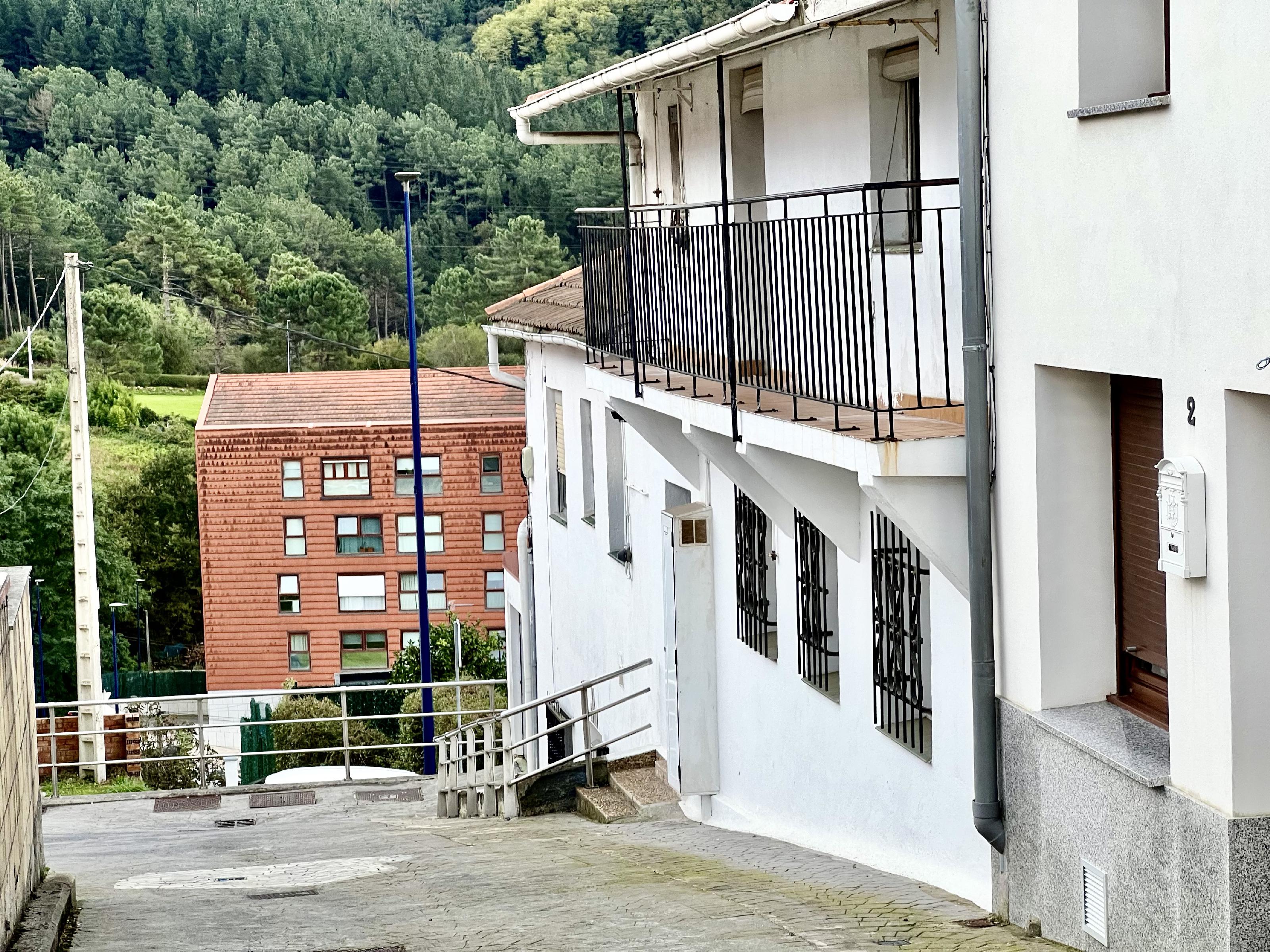 Imagen 33 Piso en venta en Etxebarri / Calle Valencia.