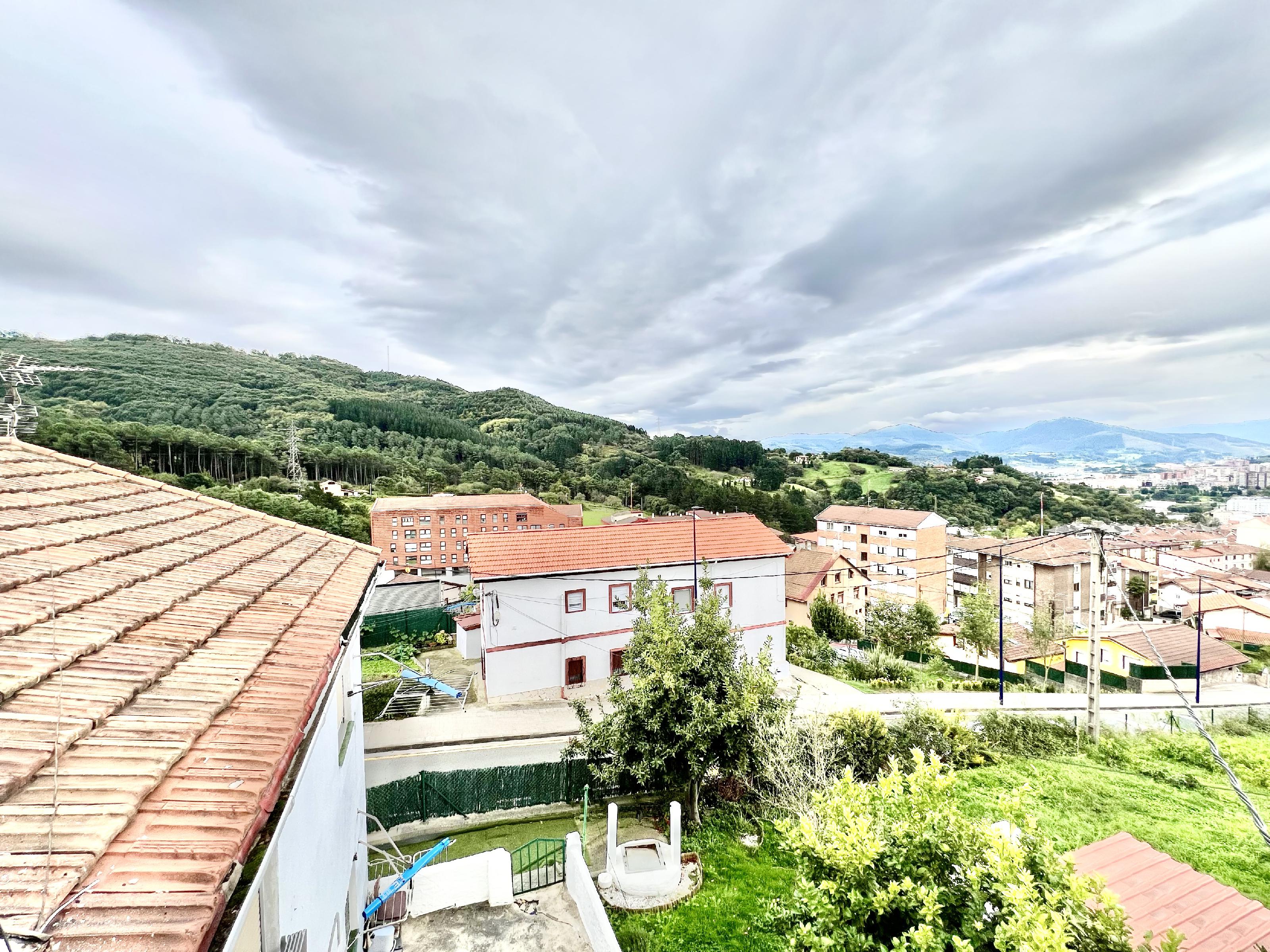 Imagen 14 Piso en venta en Etxebarri / Calle Valencia.