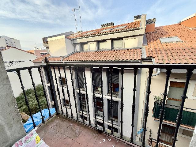 Imagen 6 Inmueble 290843 - Piso en venta en Sestao / Plaza del Sol .