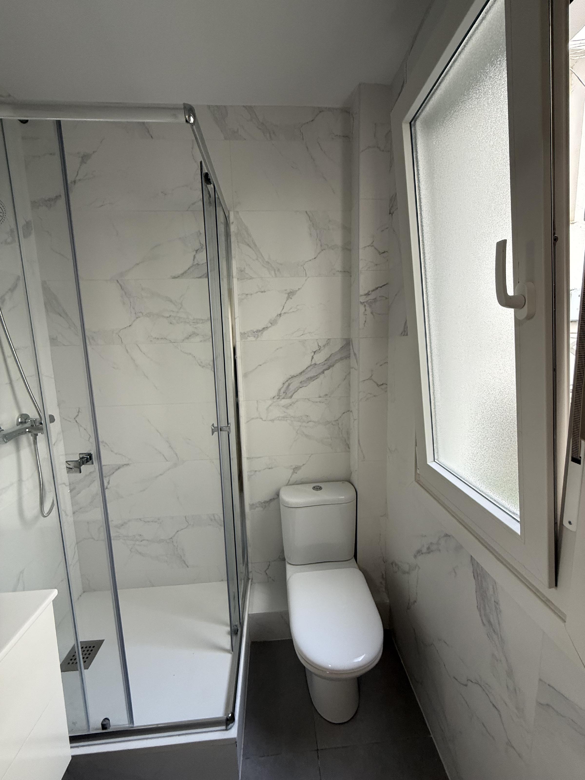 Imagen 15 Piso en venta en Barakaldo / Junto Paseo de los Fueros.