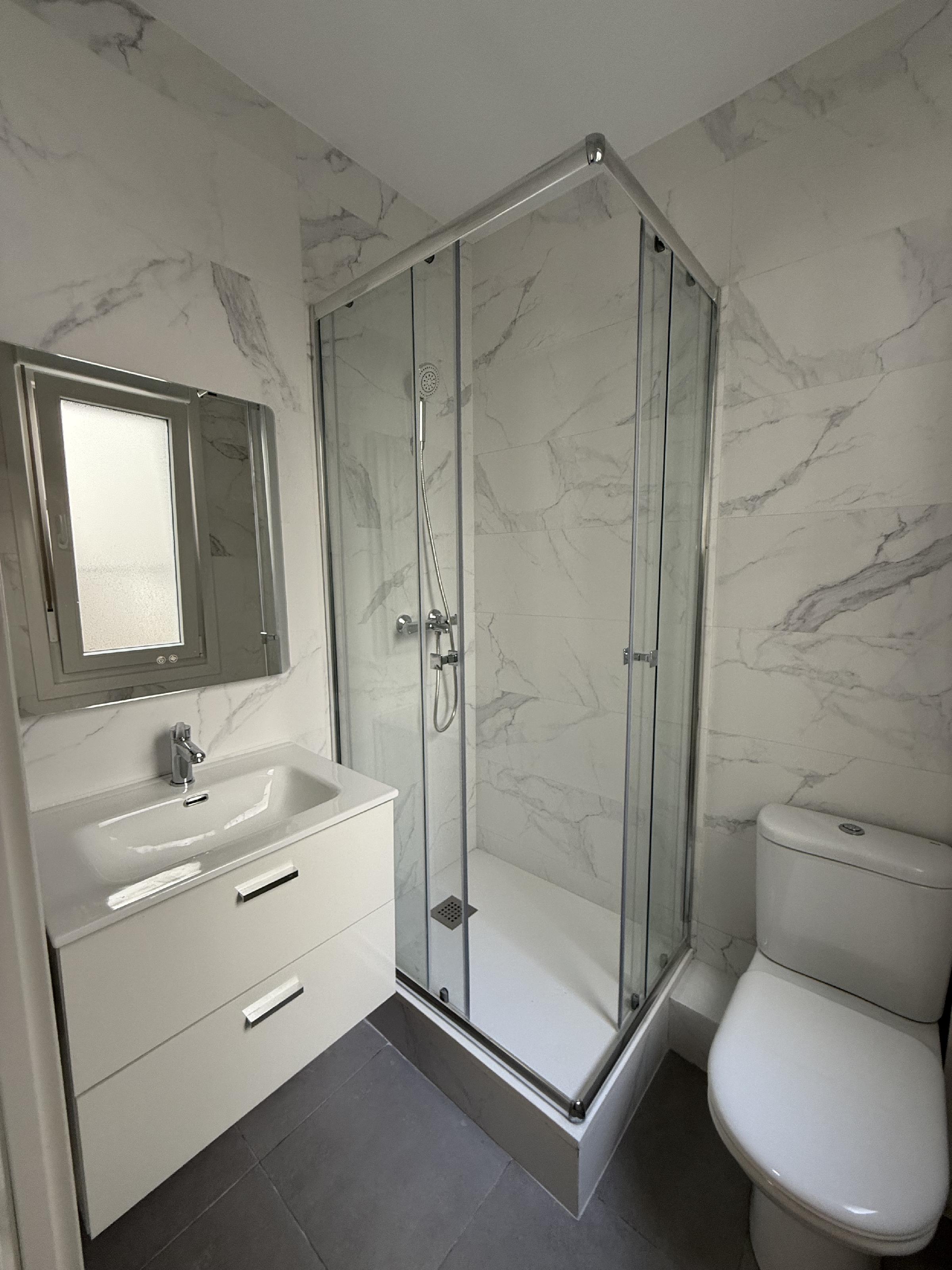 Imagen 16 Piso en venta en Barakaldo / Junto Paseo de los Fueros.