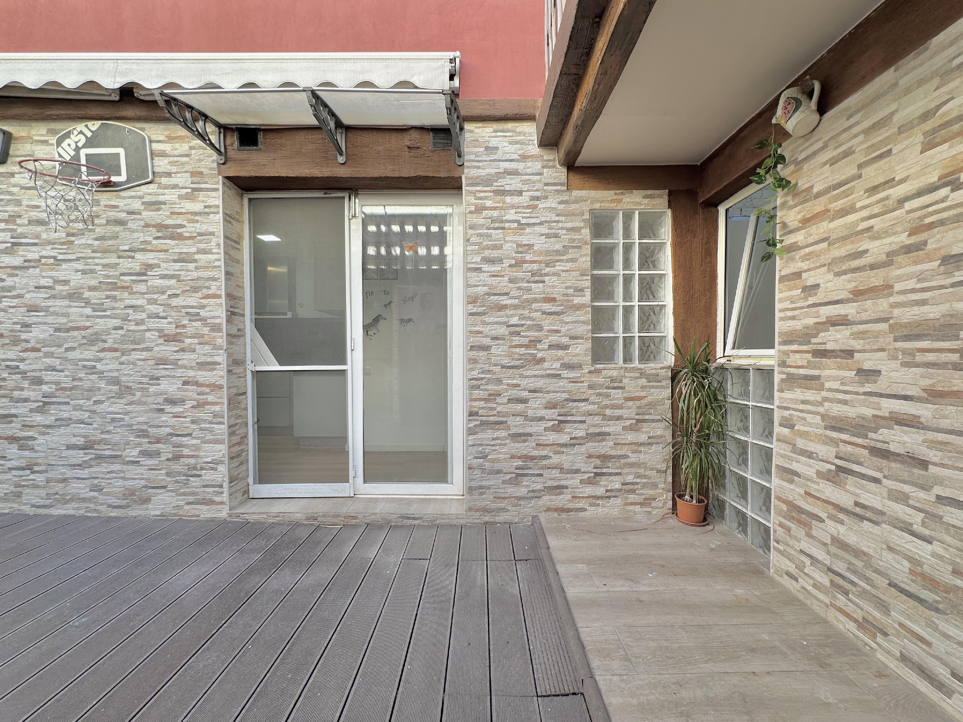 Imagen 16 Casa en venta en Molins De Rei / Próximo al barrio de les Guardioles