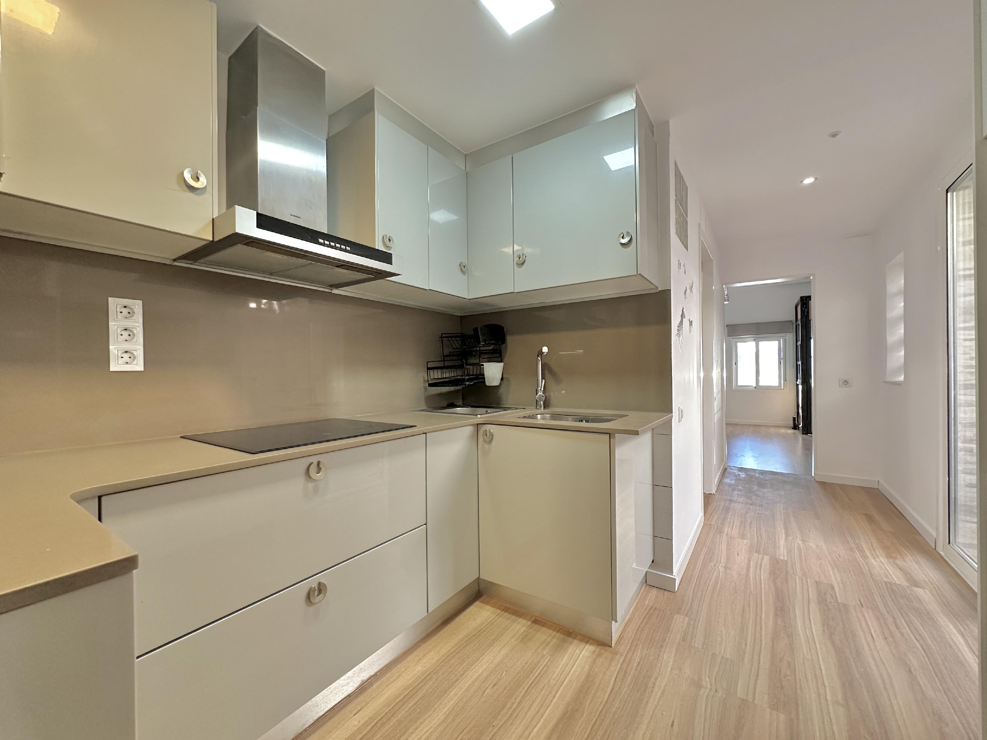 Imagen 3 Casa en venta en Molins De Rei / Próximo al barrio de les Guardioles