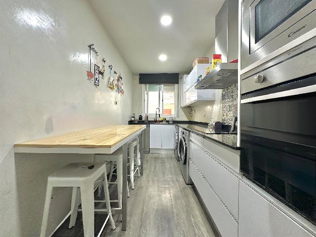 Imagen 2 Inmueble 301270 - Planta Baja en venta en Molins De Rei / Próximo al parque de la Mariona 