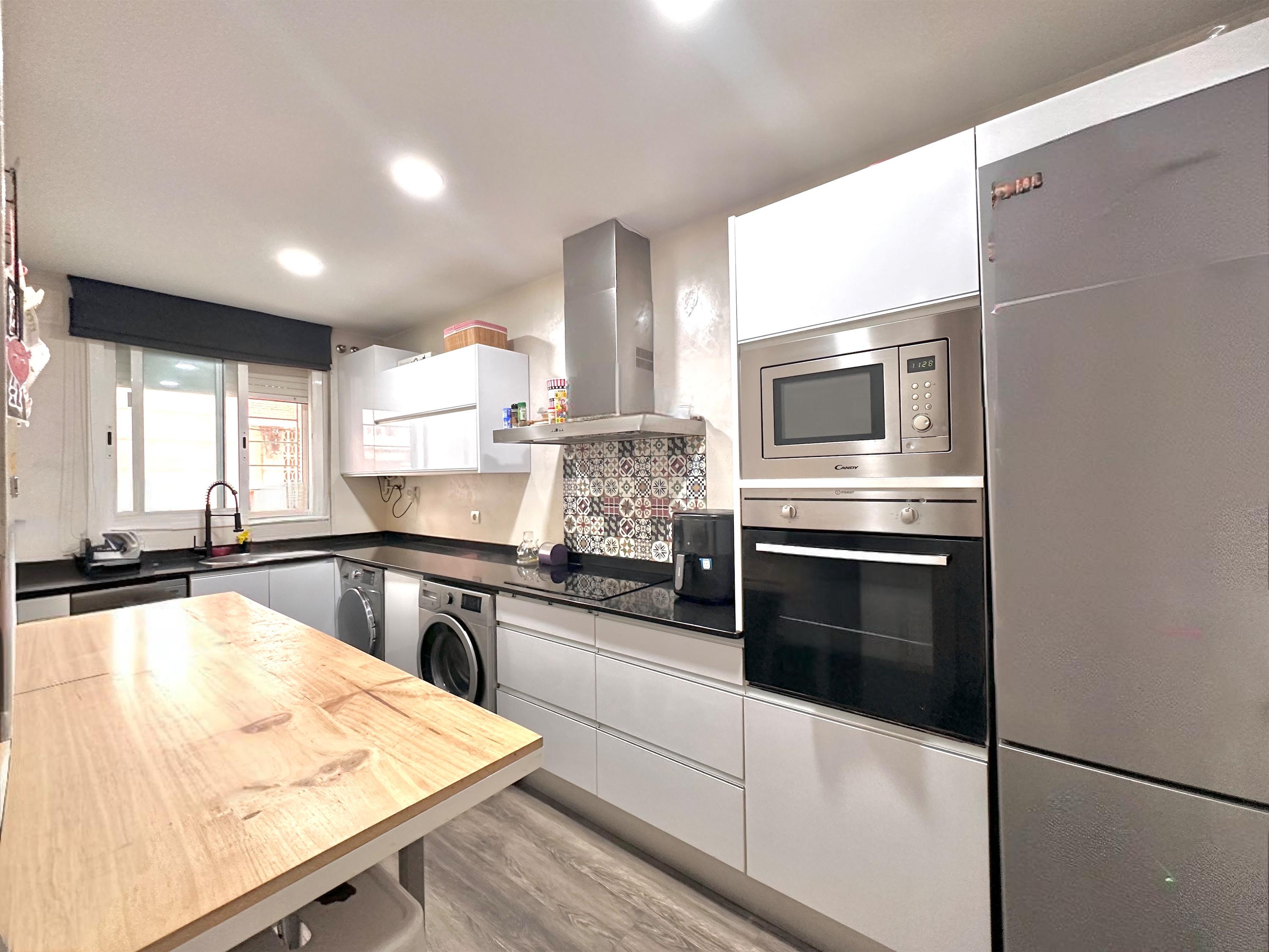 Imagen 8 Planta Baja en venta en Molins De Rei / Próximo al parque de la Mariona 