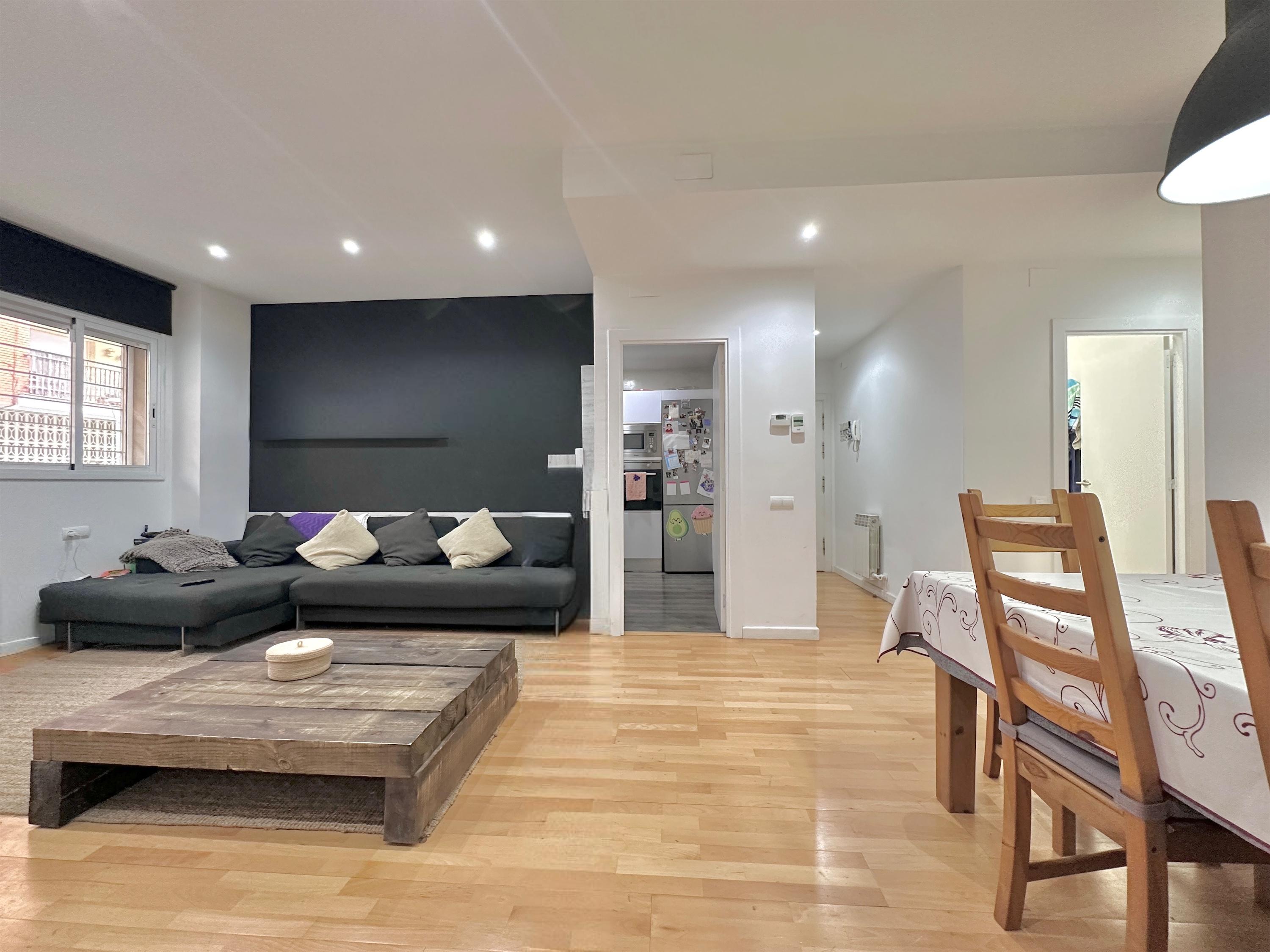 Imagen 11 Planta Baja en venta en Molins De Rei / Próximo al parque de la Mariona 