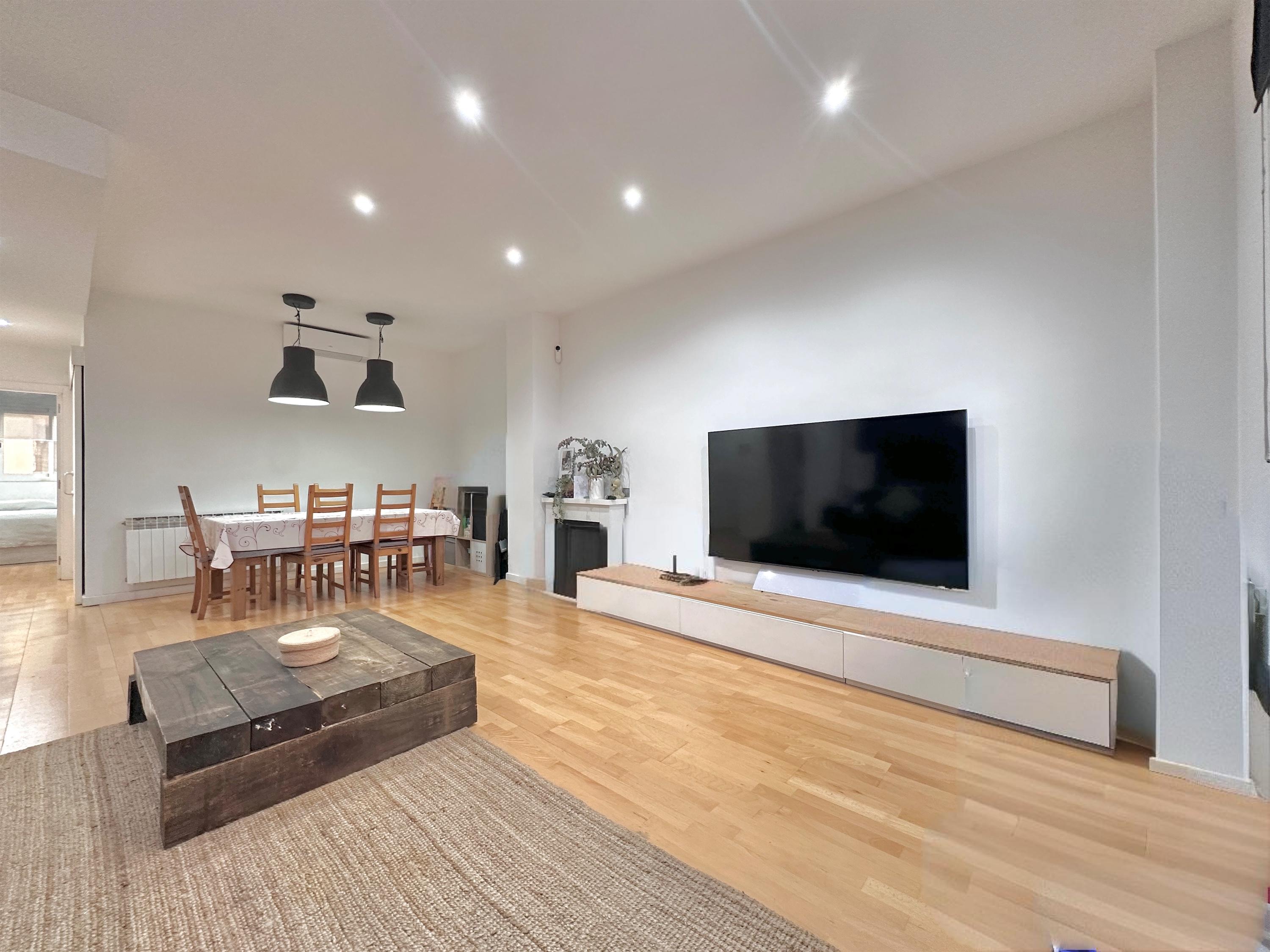 Imagen 12 Planta Baja en venta en Molins De Rei / Próximo al parque de la Mariona 