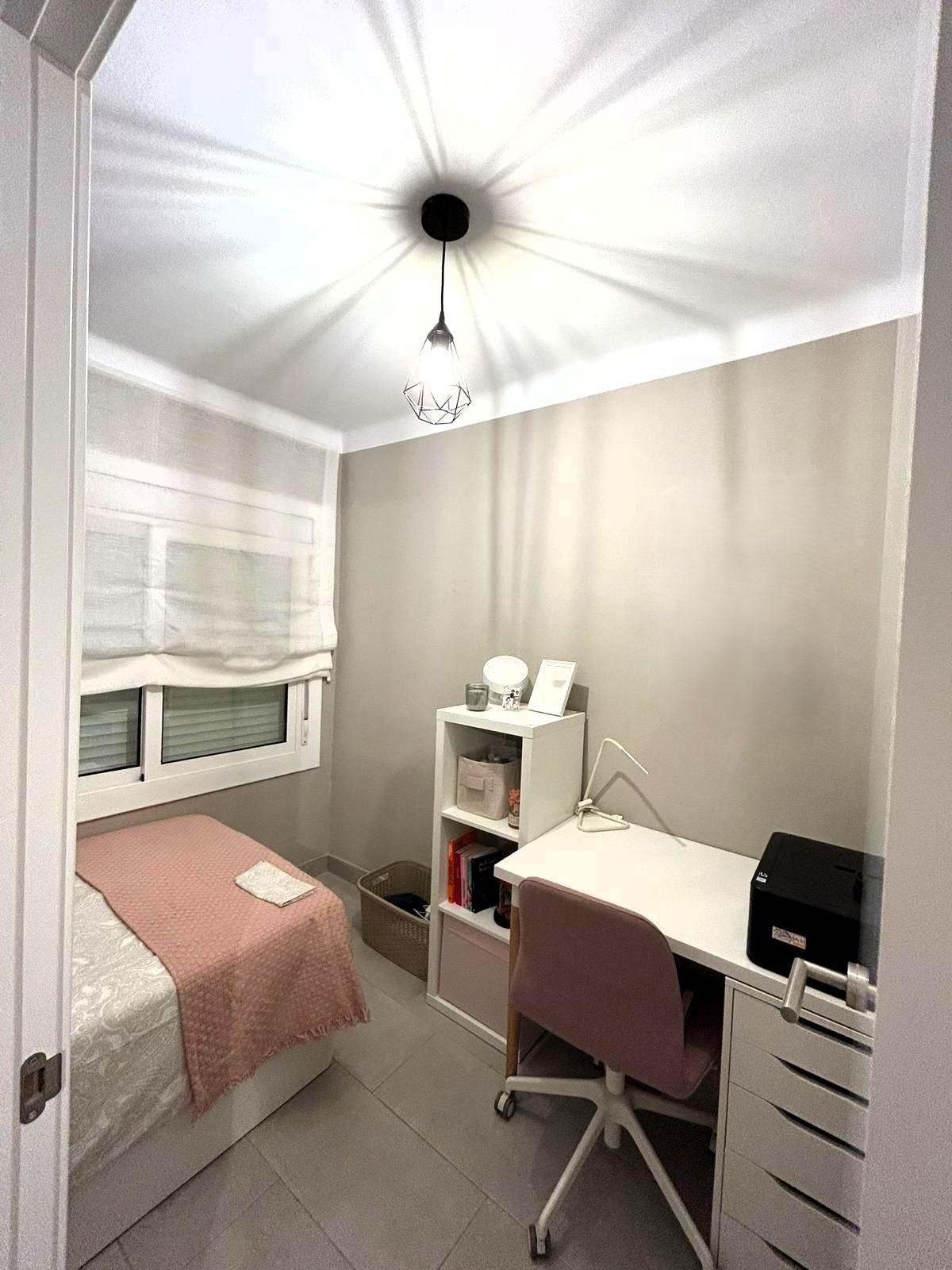 Imagen 30 Piso en venta en Molins De Rei / Junto al parque de la Mariona Molins de Rei