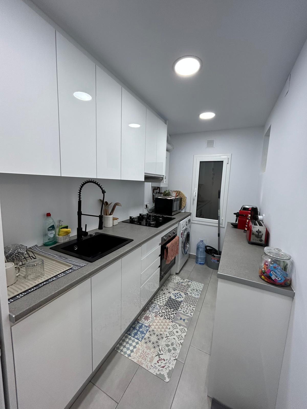 Imagen 2 Piso en venta en Molins De Rei / Junto al parque de la Mariona Molins de Rei