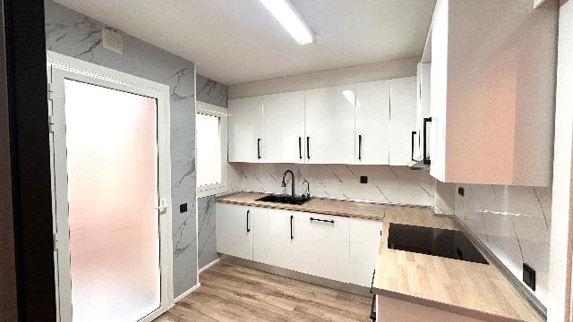 Imagen 4 Inmueble 301601 - Piso en venta en Sant Andreu De La Barca / Próximo al supermercado Dia (zona la Solana)