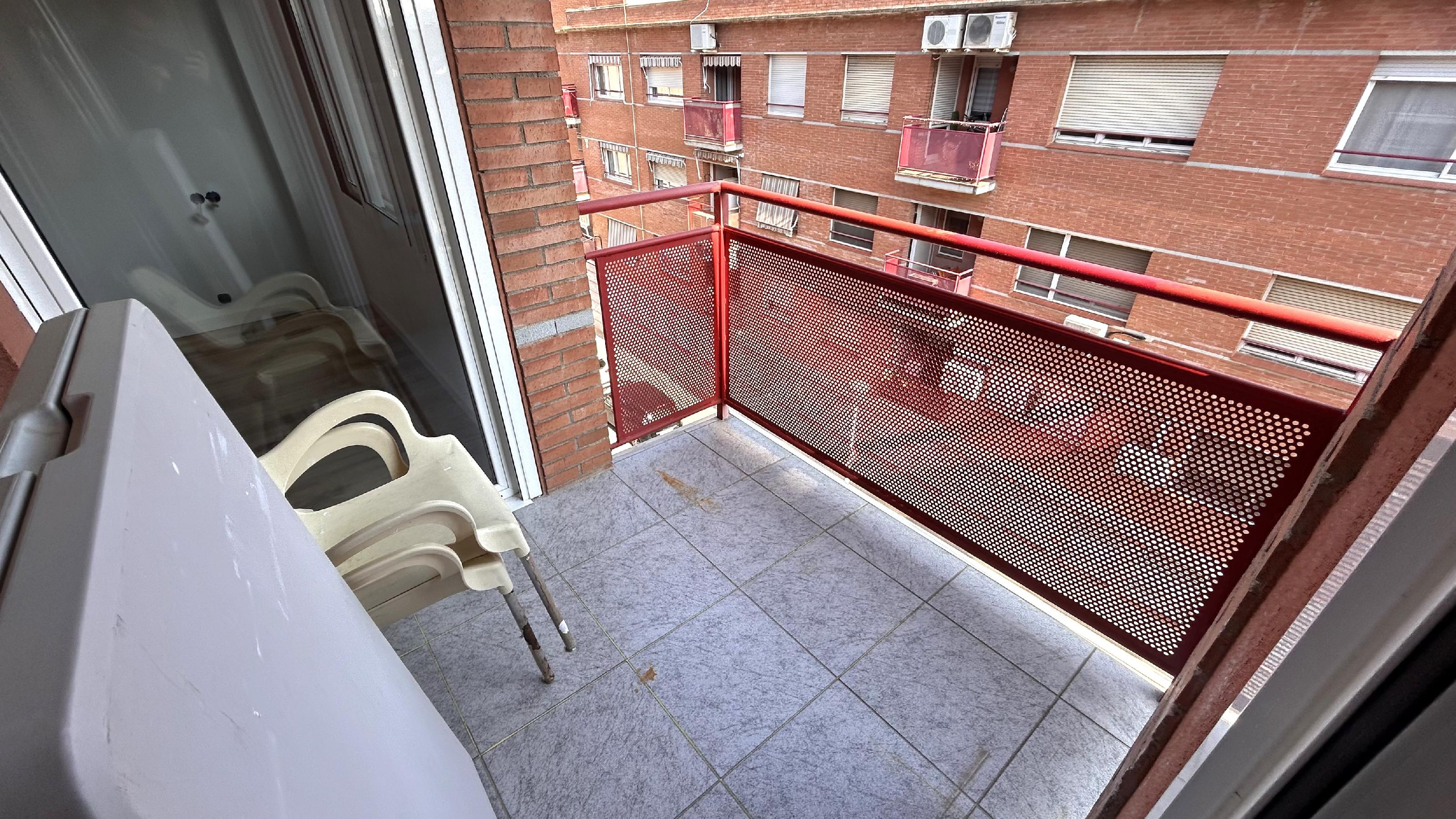 Imagen 11 Piso en venta en Sant Andreu De La Barca / Próximo al supermercado Dia zona la Solana