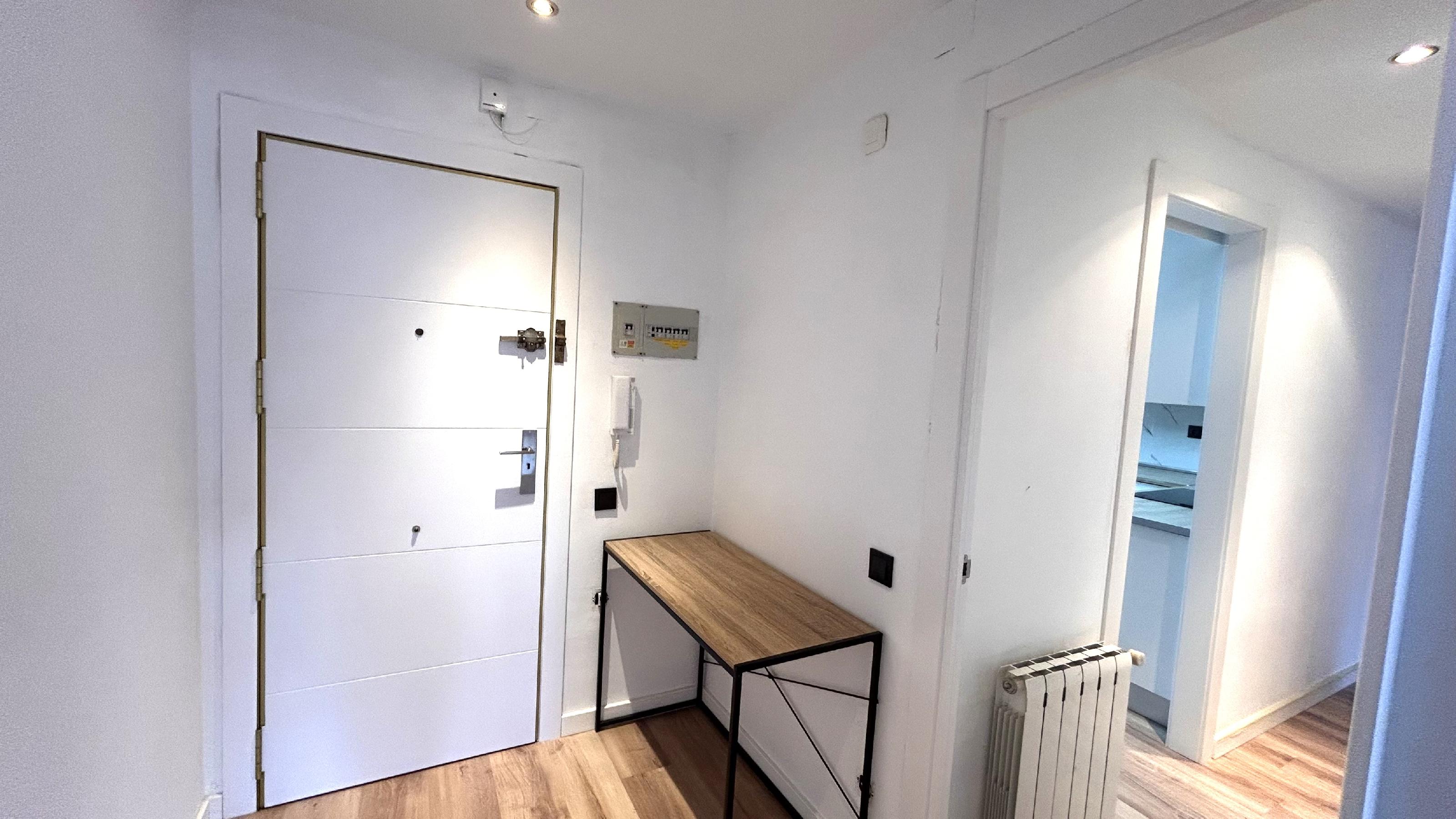 Imagen 17 Piso en venta en Sant Andreu De La Barca / Próximo al supermercado Dia zona la Solana