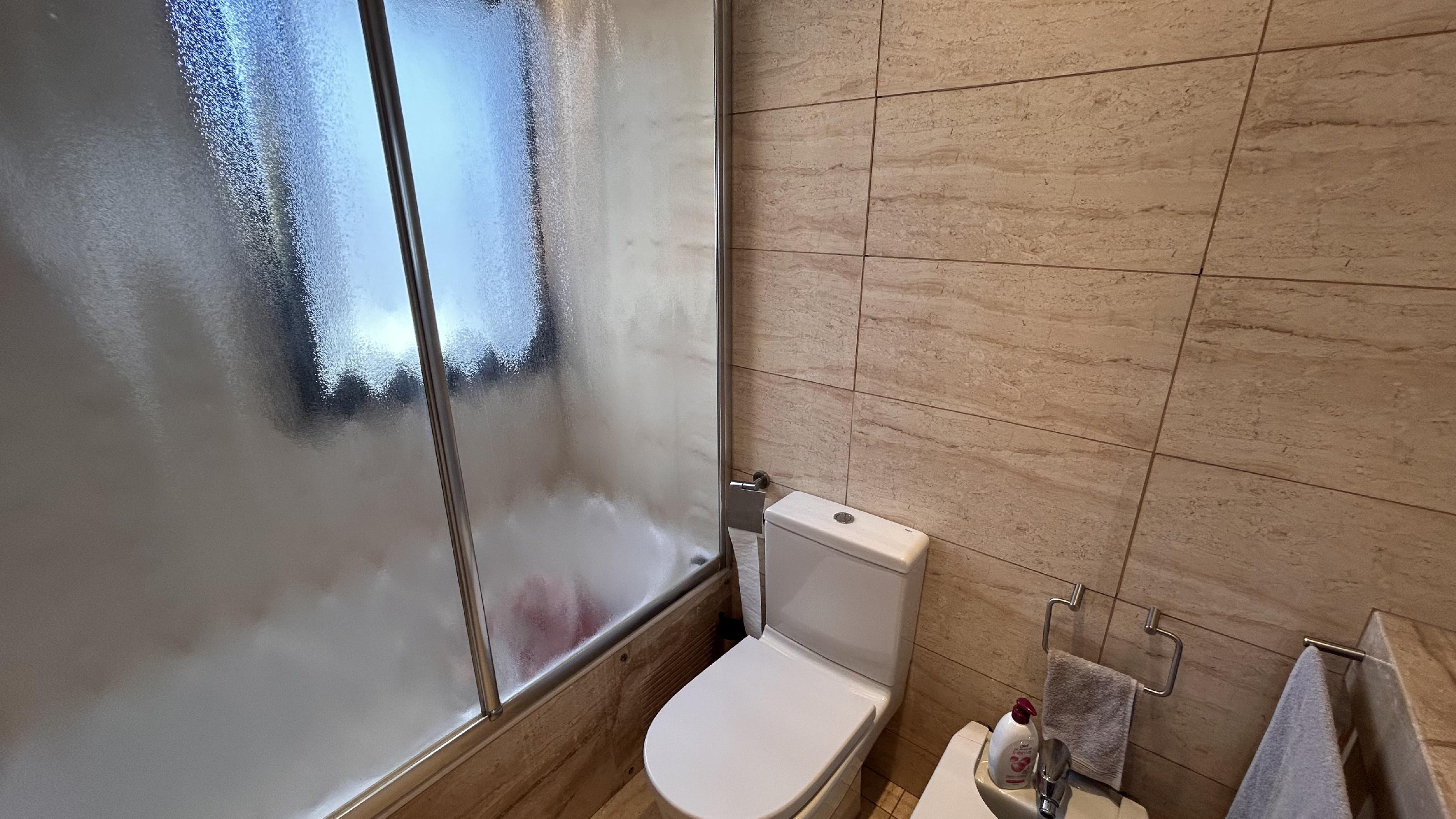 Imagen 27 Casa en venta en Sant Andreu De La Barca / Junto a la estación de Ferrocarriles Catalanes