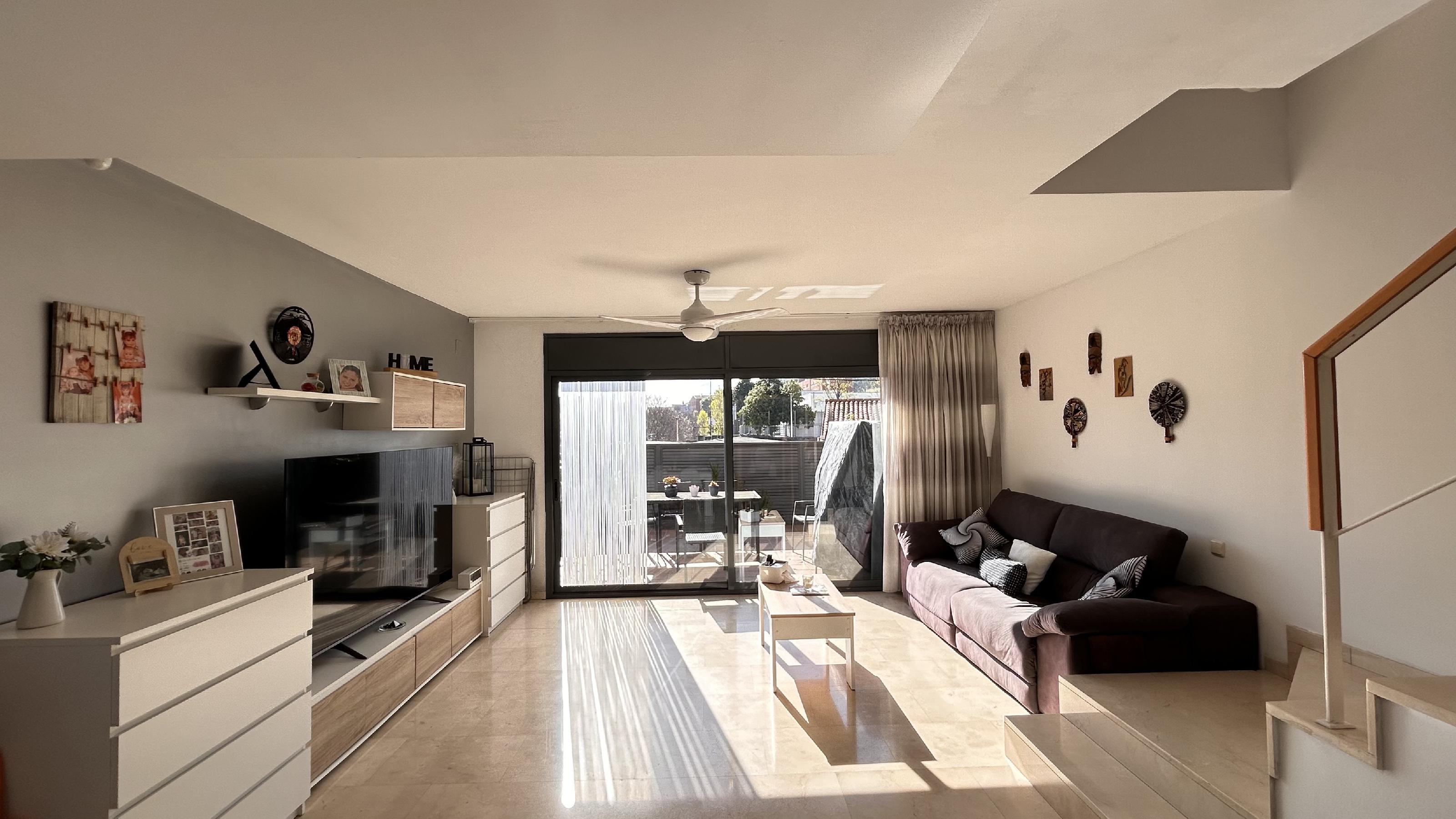 Imagen 7 Casa en venta en Sant Andreu De La Barca / Junto a la estación de Ferrocarriles Catalanes